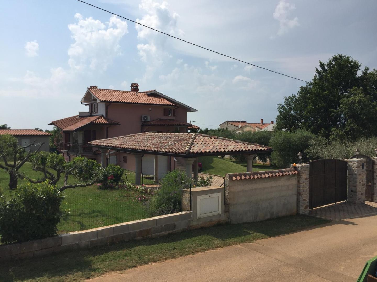 Villa Francesca — Detail